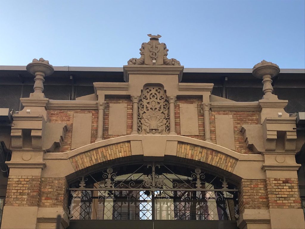 Detalles de la decoración del Mercado Central