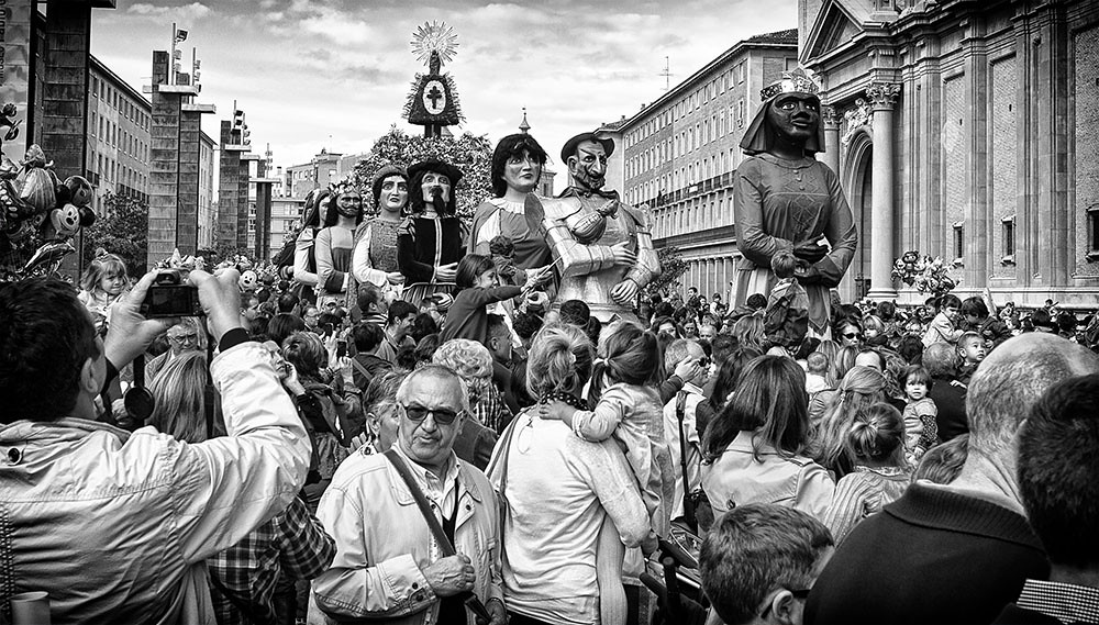 Gigantes y cabezudos de Zaragoza