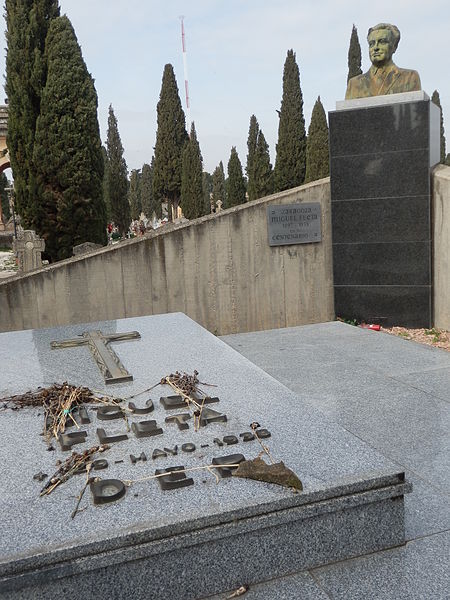 Tumba del Tenor en el Cementerio de Torrero