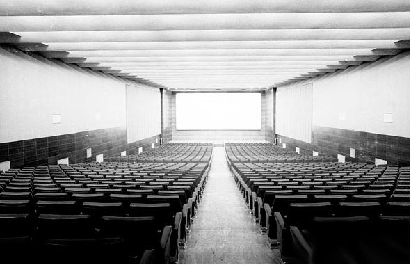 mola-interior Antiguos cines de Zaragoza - Cine Mola