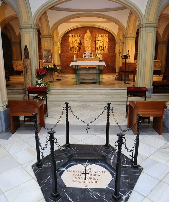 Fuente Basílica de Santa Engracia. La cripta de la Basílica de Santa Engracia
