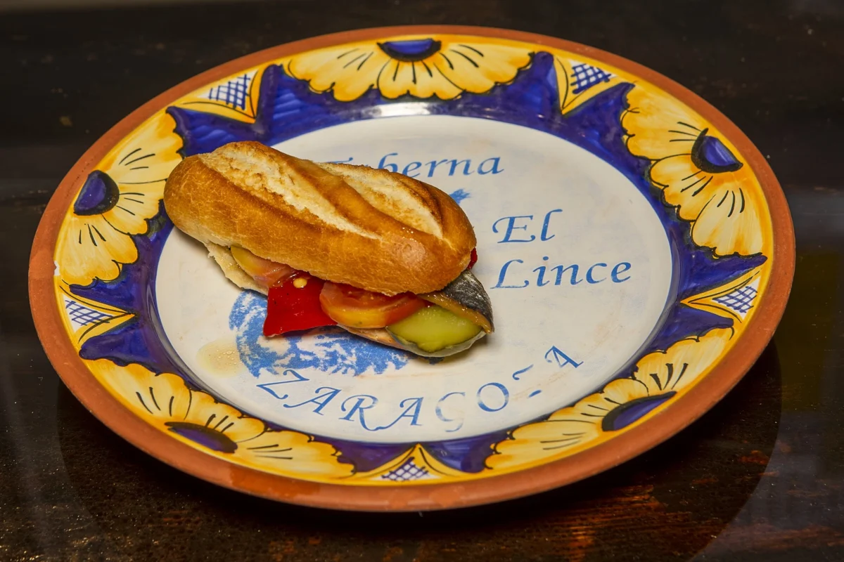 Imagen subida a Zaragoza Ciudad - 7 BAR EL LINCE 1