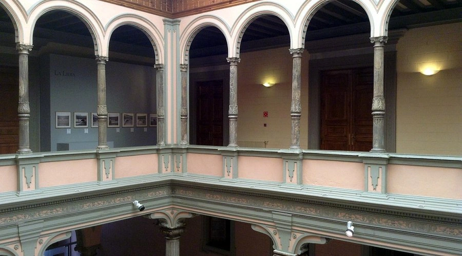El Palacio de Sástago: joya renacentista en el corazón de Zaragoza 1 Palacio de sástago