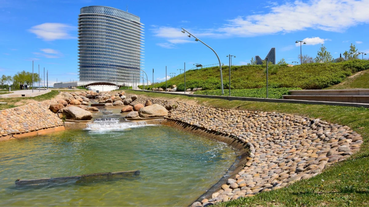 Un paseo tranquilo: escape urbano dentro de Zaragoza