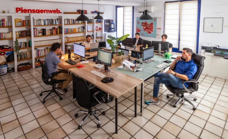 Imagen subida a Zaragoza Ciudad - oficina piensaenweb 768x470 1