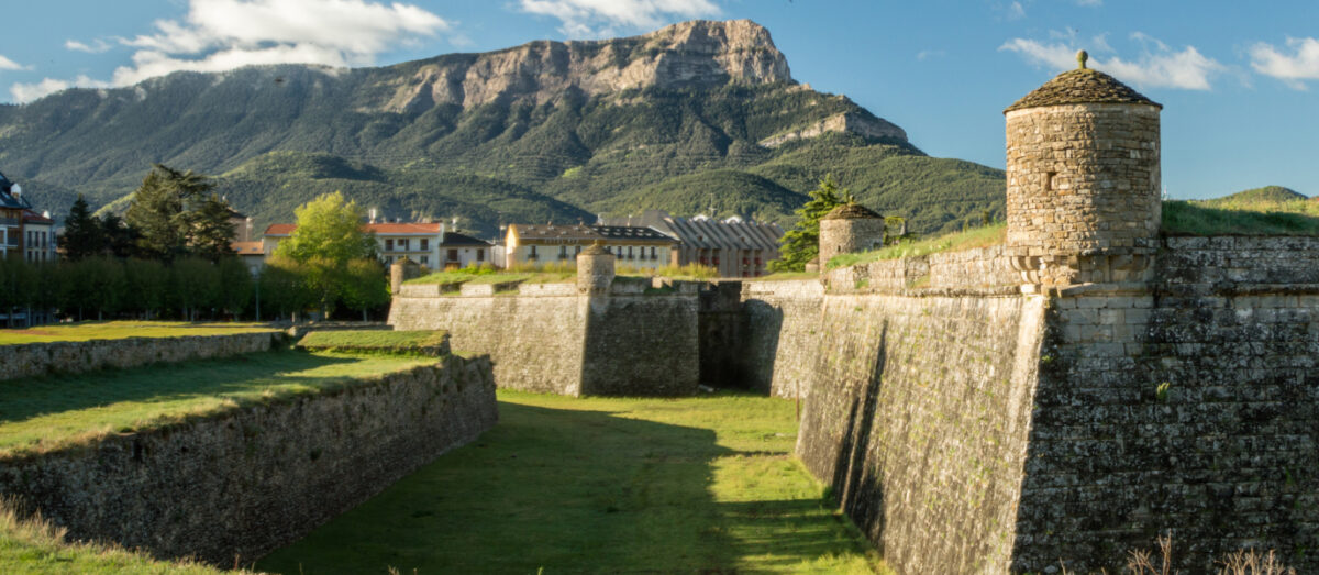 5 escapadas en bus desde Zaragoza: destinos perfectos para una escapada sin coche 2 bus