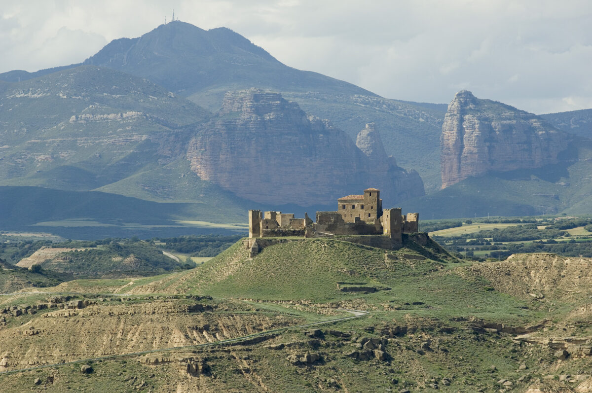 Si Poniente estuviera en Aragón: qué castillo sería cada gran fortaleza de La Casa del Dragón 6 poniente