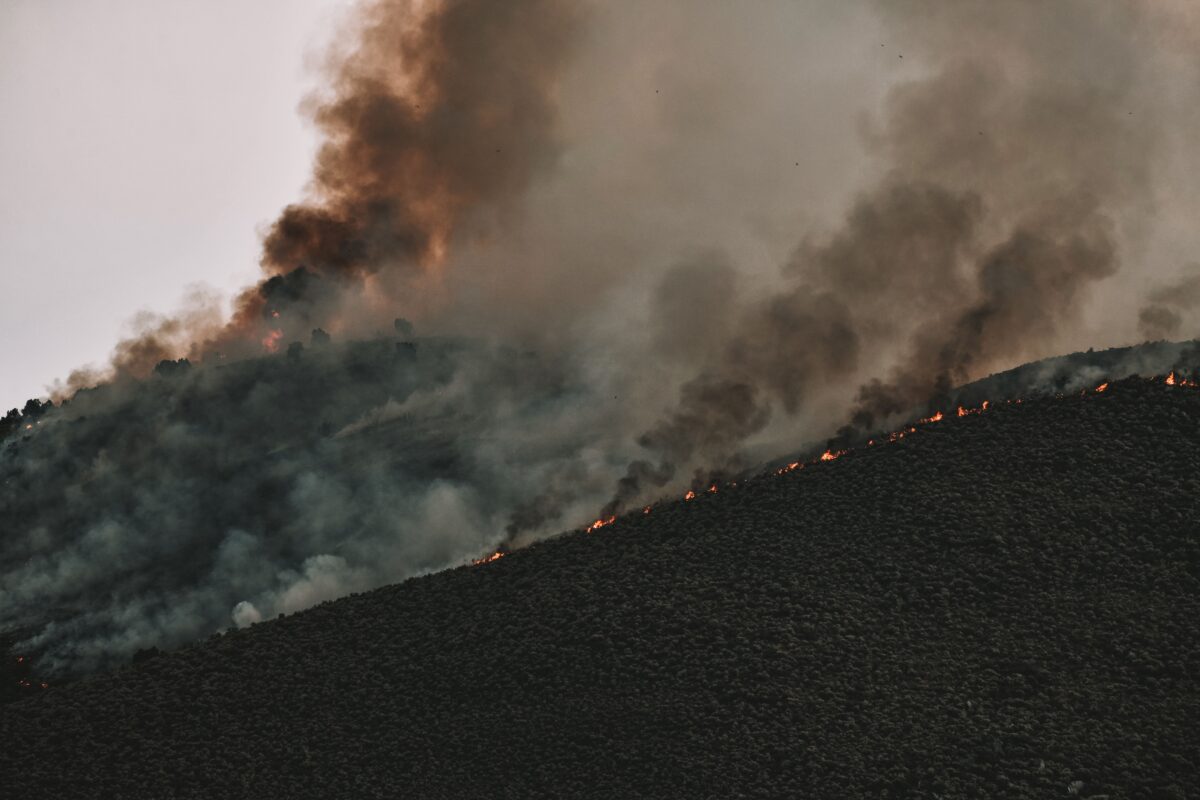 Incendios activos en Aragón: cuáles siguen ardiendo, qué los provocó y por qué se han extendido 1 incendios