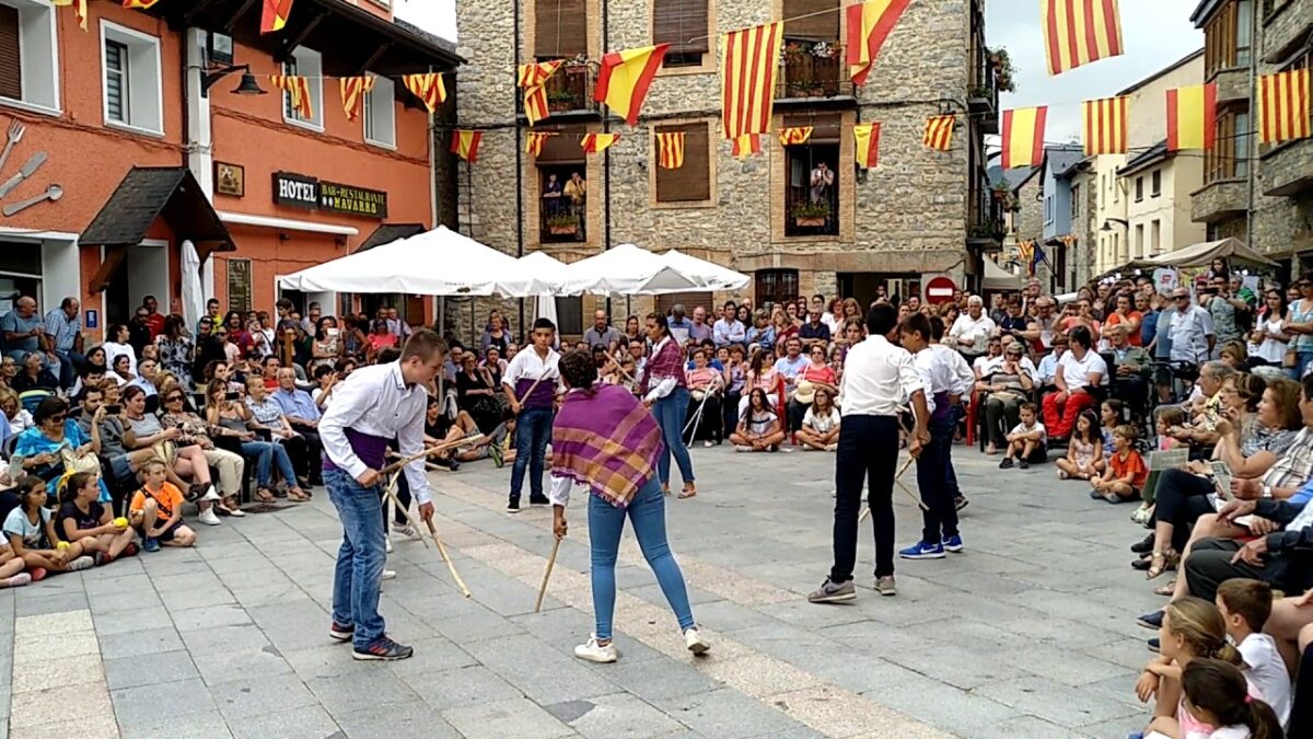 7 costumbres curiosas de las fiestas de pueblo en Aragón 3 fiestas