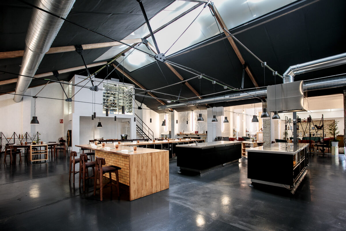 6 Restaurantes de Zaragoza instalados en edificios con una historia sorprendente 4 restaurantes