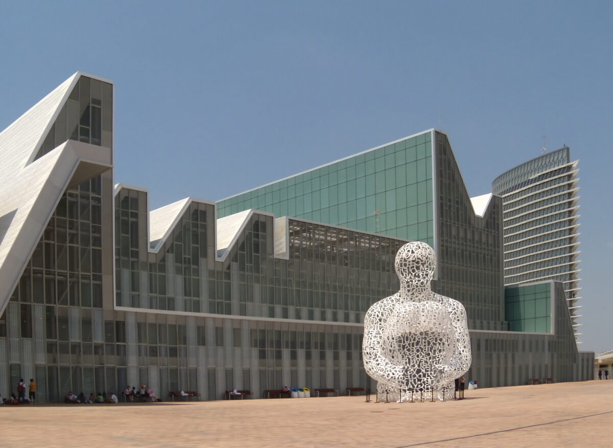 5 edificios “feos” de Zaragoza que los arquitectos defenderían 5 feos