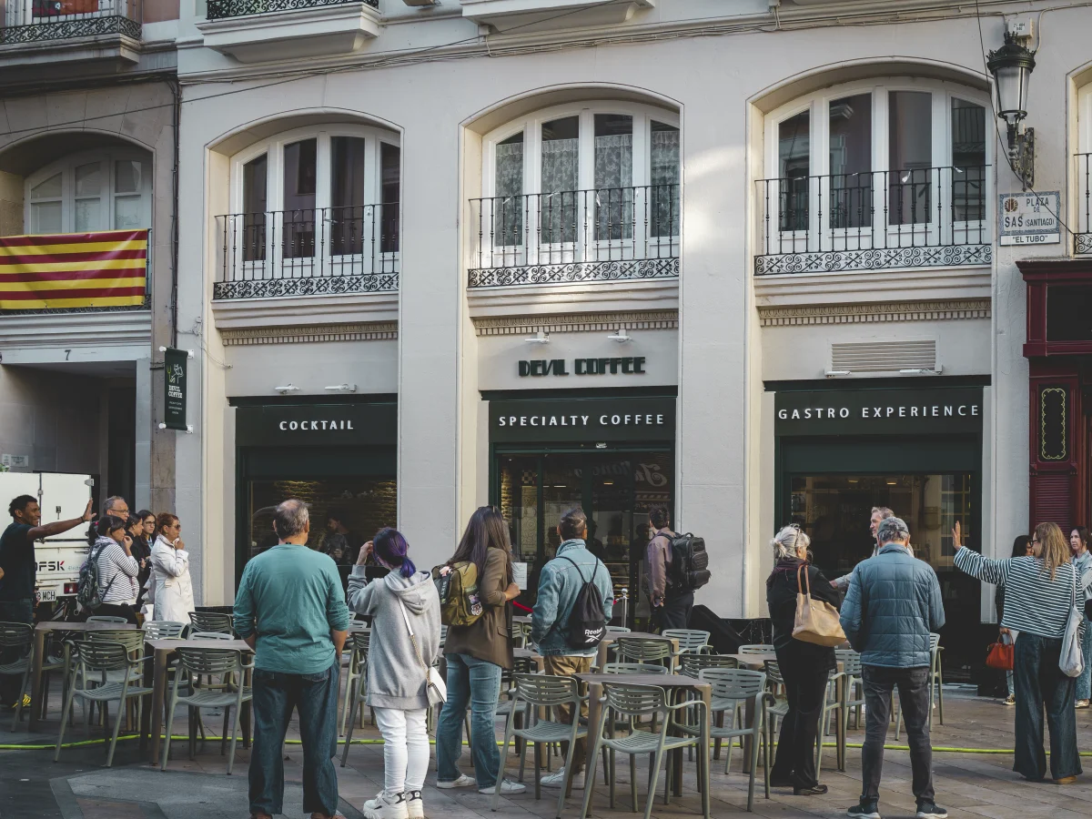Devil Coffee abre en Zaragoza: café de especialidad, gastronomía y coctelería en un mismo espacio 4 Imagen subida a Zaragoza Ciudad - PA080576 2