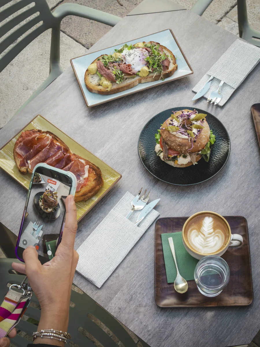Devil Coffee abre en Zaragoza: café de especialidad, gastronomía y coctelería en un mismo espacio 2 Imagen subida a Zaragoza Ciudad - PA080725